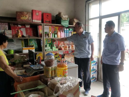 長清區(qū)平安市場監(jiān)管所強(qiáng)化餐飲檢查力度，筑牢食品安全防線